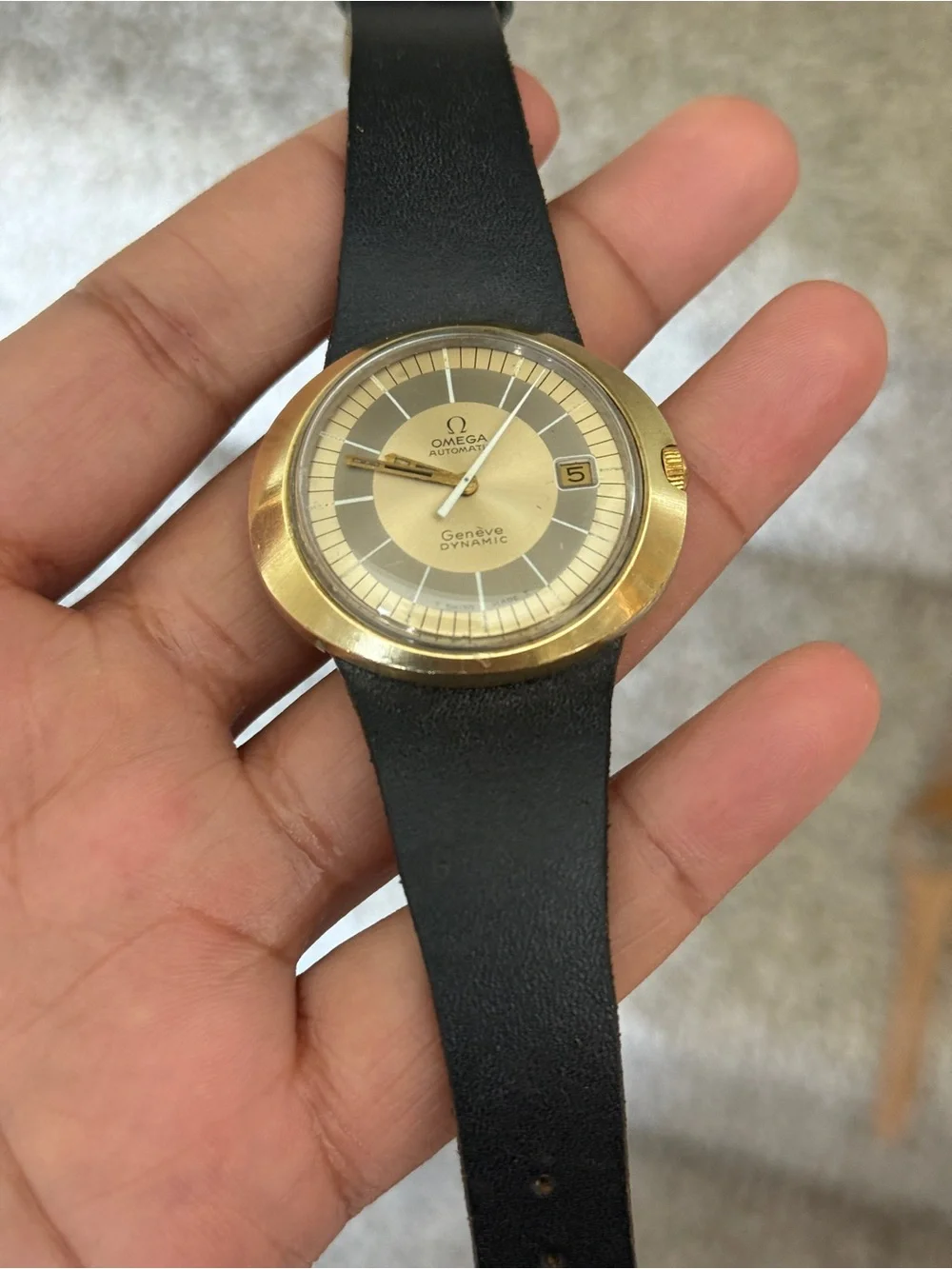 OMEGA GENEVE DYNAMIC  vintage classic chocolate gold dial AUTOMATIC DATE Watch